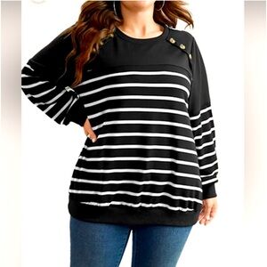 🖤 NWT Bloomchic Striped Patchwork
Button Detail Plus Size Sweatshirt 🖤